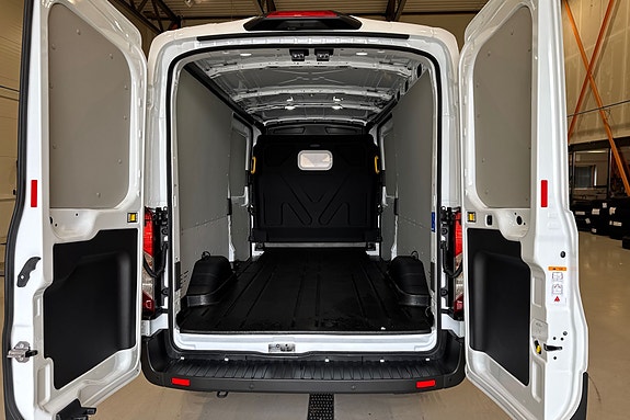 Ford Transit 14 of 14
