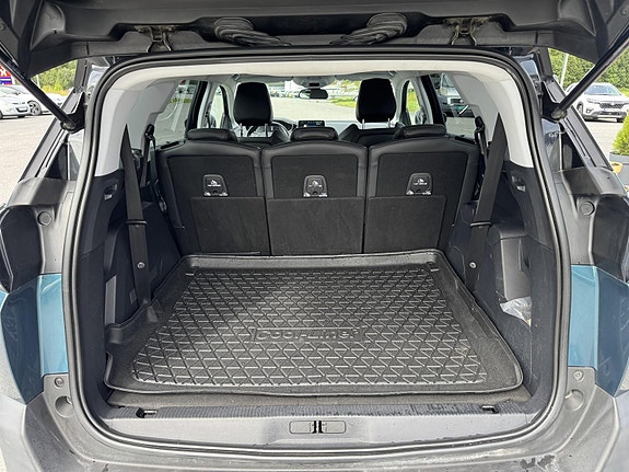 Peugeot 5008 11 of 30