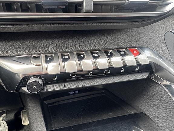 Peugeot 5008 23 of 30