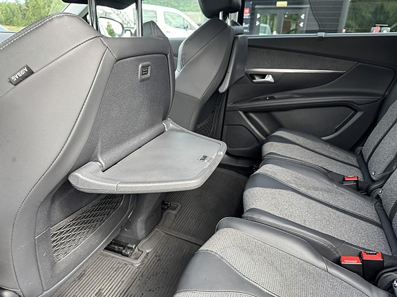 Peugeot 5008 14 of 30
