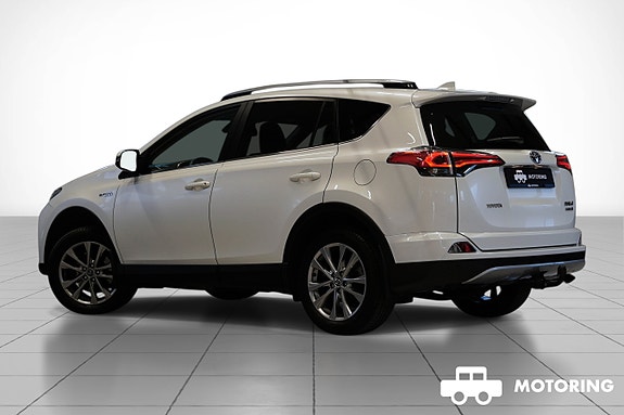 Toyota RAV4 3 of 30