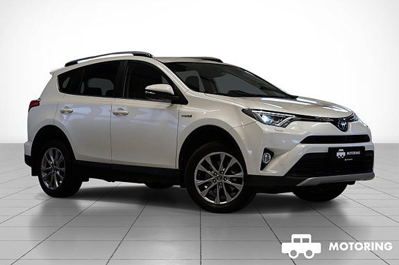 Toyota RAV4 7 of 30