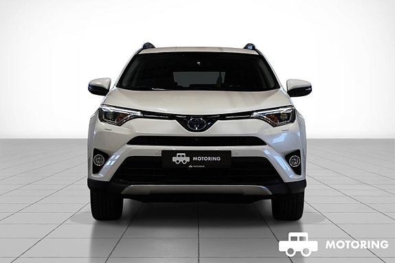 Toyota RAV4 8 of 30