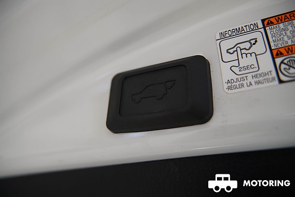 Toyota RAV4 22 of 30