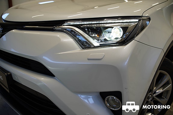 Toyota RAV4 10 of 30