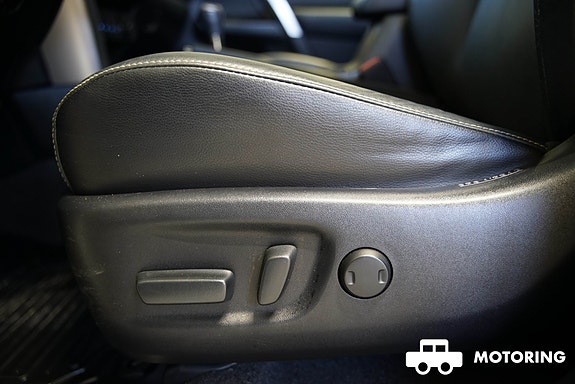 Toyota RAV4 25 of 30