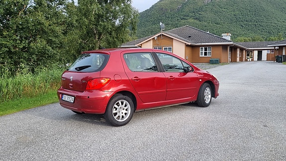 Peugeot 307 10 of 14