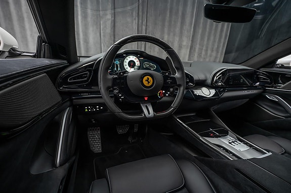Ferrari Purosangue 16 of 30