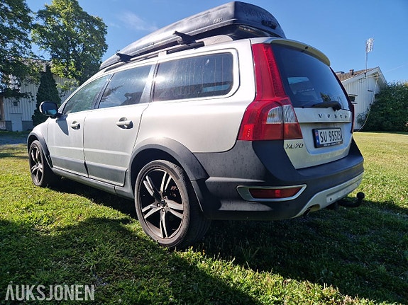 Volvo XC70 3 of 5
