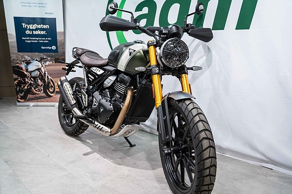 Triumph Scrambler 400X med varmeholker og sump plate 2 of 5