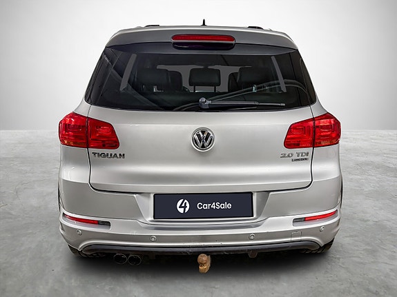 Volkswagen Tiguan 4 of 5