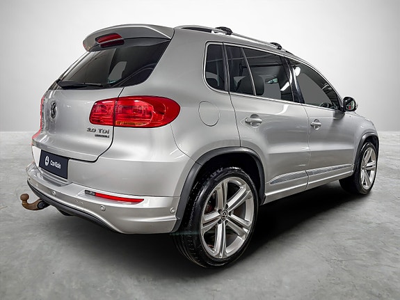 Volkswagen Tiguan 5 of 5