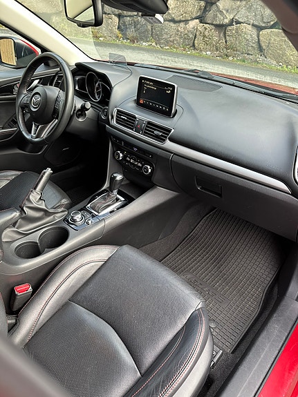 Mazda 3 14 of 30