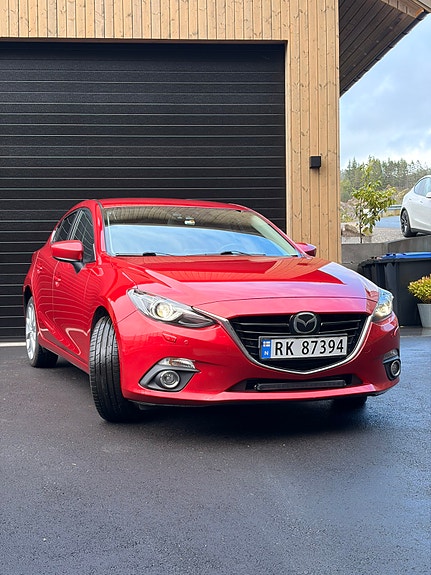 Mazda 3 2 of 30