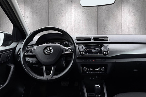 Skoda Fabia 10 of 25