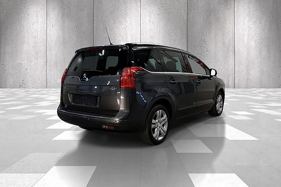 Peugeot 5008 5 of 17