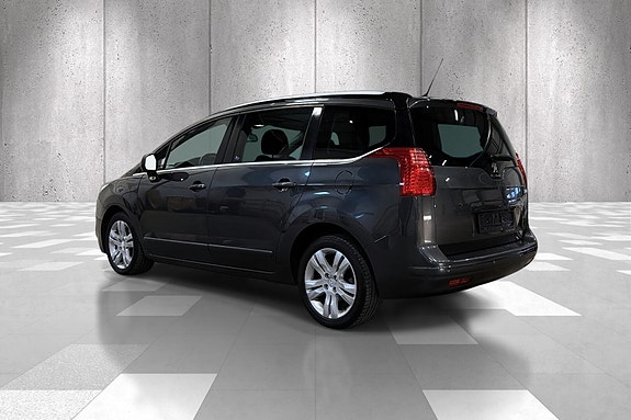 Peugeot 5008 3 of 17