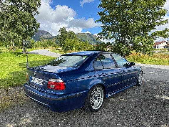 BMW 528i 9 of 30
