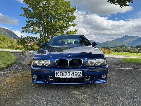BMW 528i 5 of 5