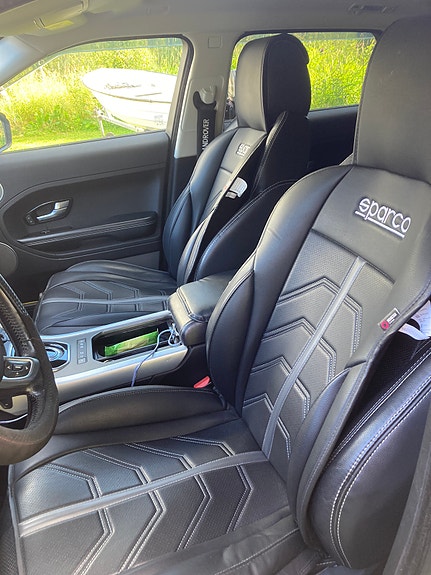 Land Rover Range Rover 2 of 5