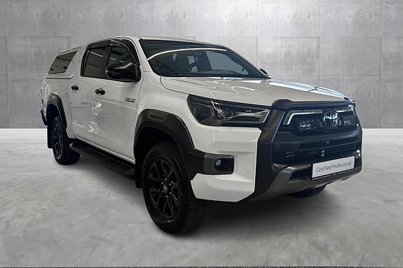 Toyota HiLux 7 of 24