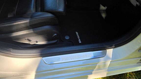 Mercedes-Benz C350 e 21 of 29
