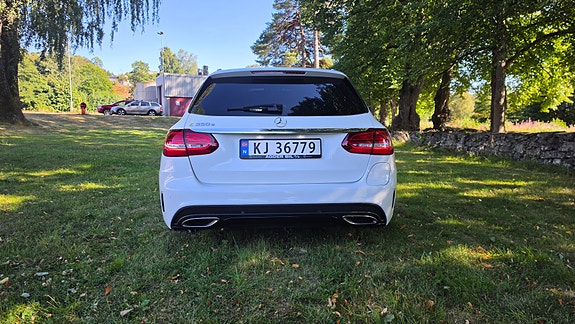 Mercedes-Benz C350 e 10 of 29