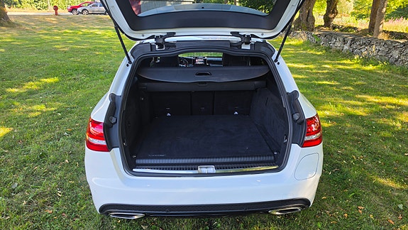 Mercedes-Benz C350 e 12 of 29