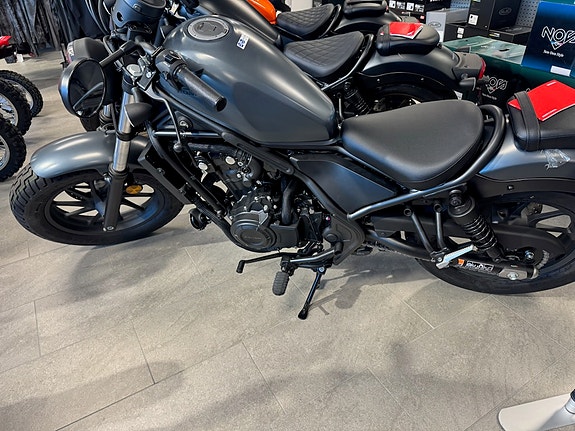 Honda CMX500 - gått lite , med varmeholker og veltebøyler 3 of 5