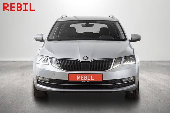 Skoda Octavia 3 of 5