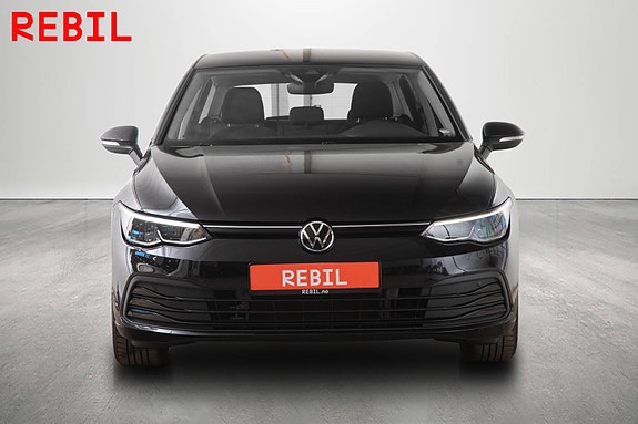 Volkswagen Golf VIII 3 of 5
