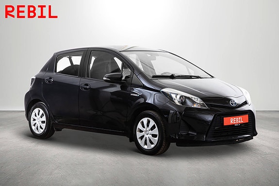 Toyota Yaris 4 of 5