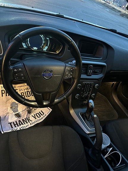 Volvo V40 Cross Country 12 of 13