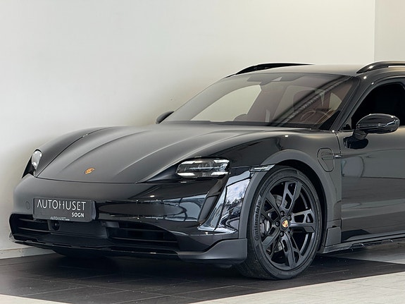 Porsche Taycan 4 2 of 5