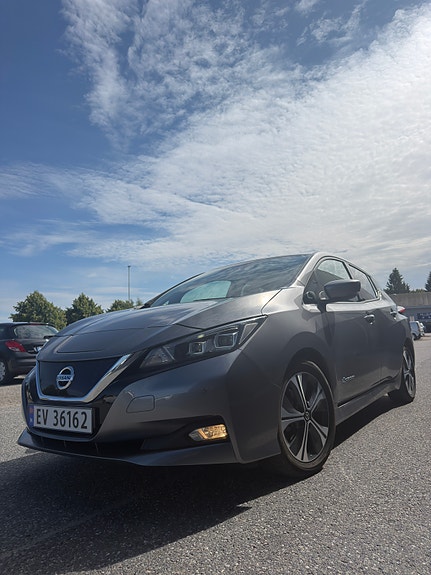Nissan Leaf 2 of 5