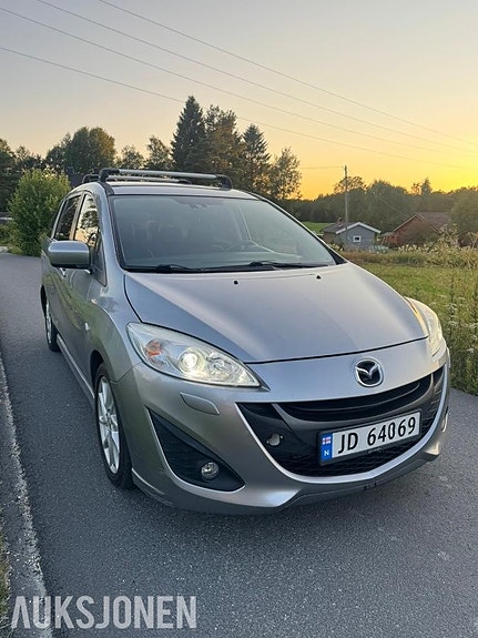Mazda 5 2 of 5