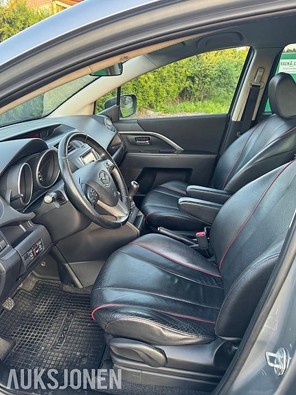 Mazda 5 8 of 12