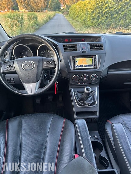 Mazda 5 10 of 12