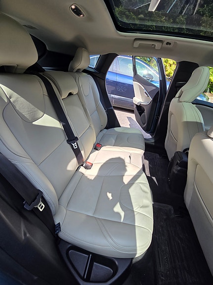 Volvo V40 10 of 13