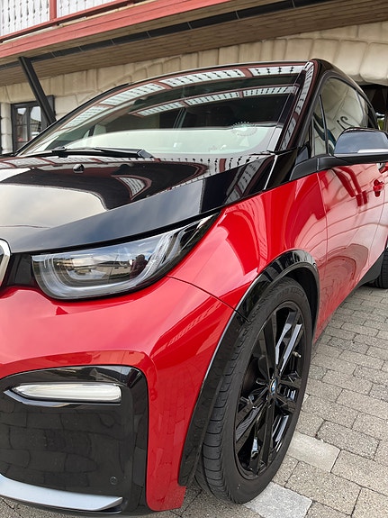 BMW i3s 3 of 5