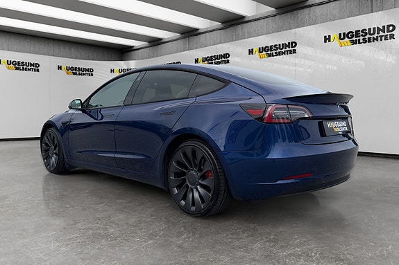 Tesla Model 3 3 of 18