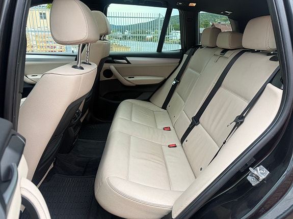 BMW X3 20 of 30