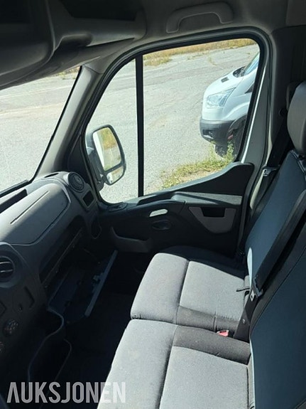 Renault Master 6 of 21