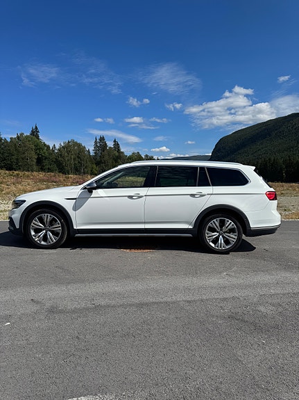 Volkswagen Passat Alltrack 5 of 5