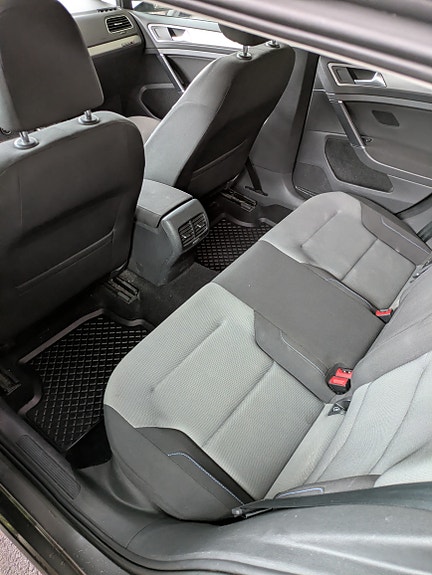 Volkswagen e-Golf VII 9 of 30