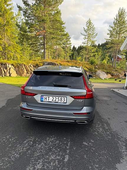 Volvo V60 4 of 5