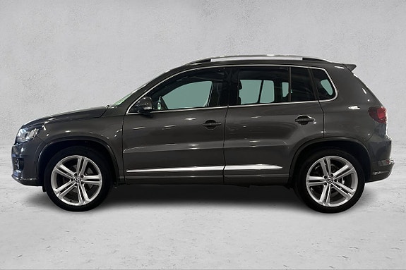 Volkswagen Tiguan 2 of 5