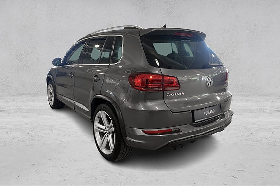 Volkswagen Tiguan 3 of 5