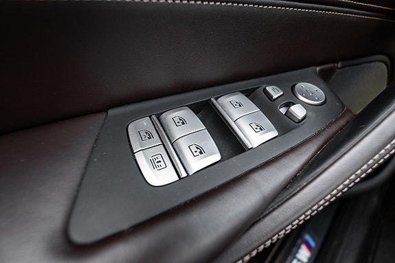 BMW M550i 23 of 30