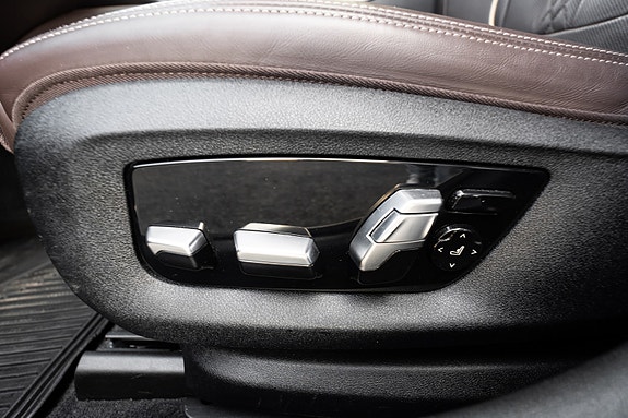 BMW M550i 27 of 30